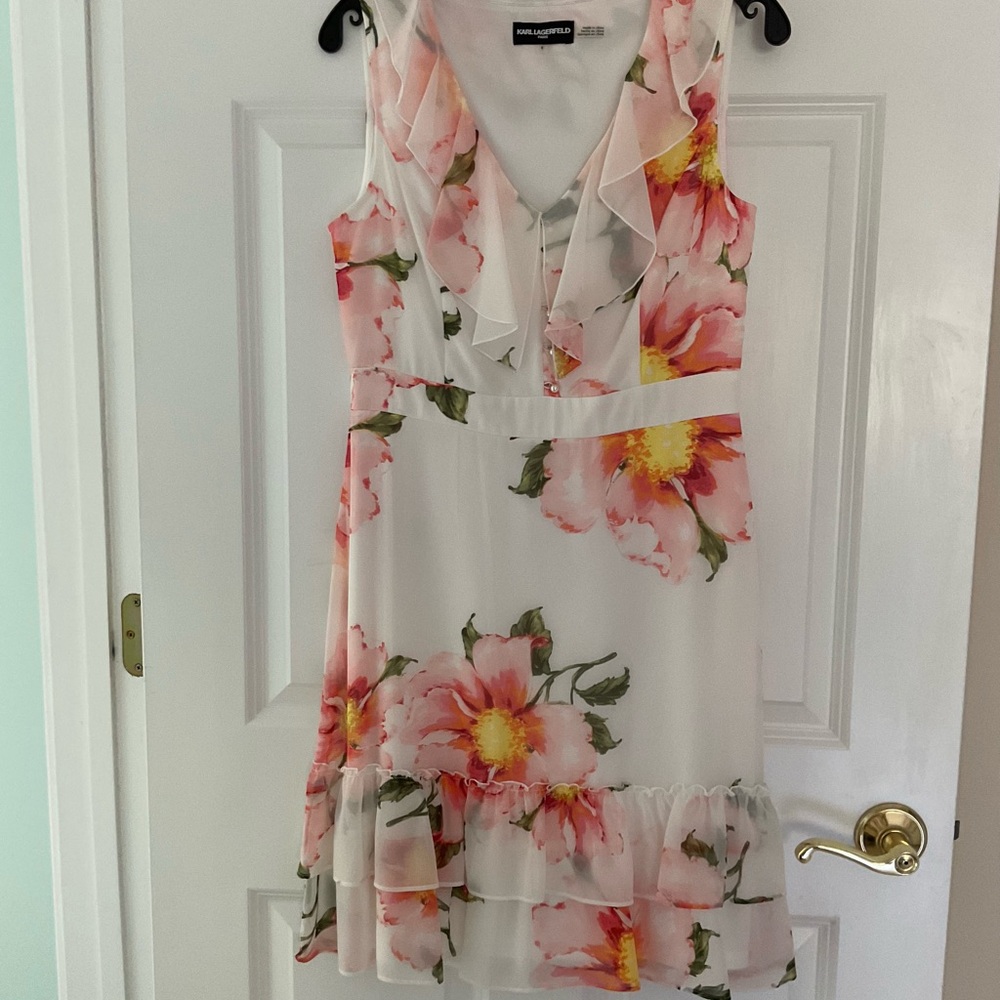 Karl Lagerfeld Floral Ruffle V-Neck Dress, Size 6